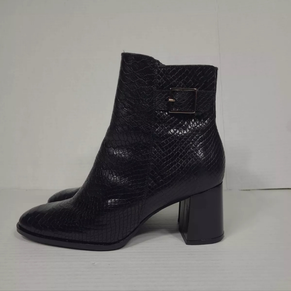 Antonio de Falia Camila Embossed Black Heeled Ankle Boots Women's size 8 Snake - Picture 2 of 9